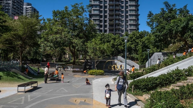 El sıkışan ev sahibi ve kiracı görseli